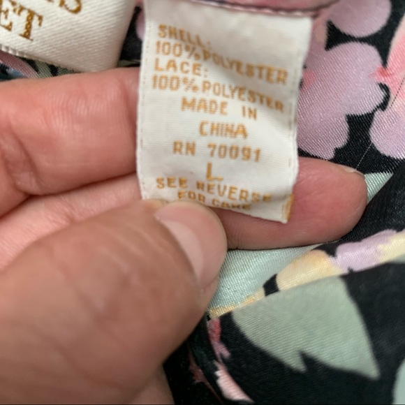 Vintage Victoria Secret Gold Label Floral - Picture 6 of 8